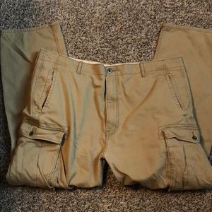 Levi’s Cargo Pants